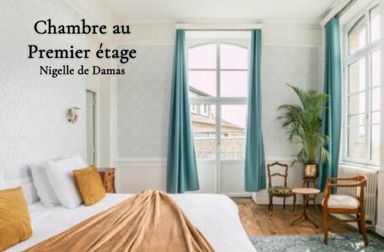 Mercier De Montigny - Les Chambres Du Beffroi - Spa Et Massage ฟูแฌร์ ภายนอก รูปภาพ